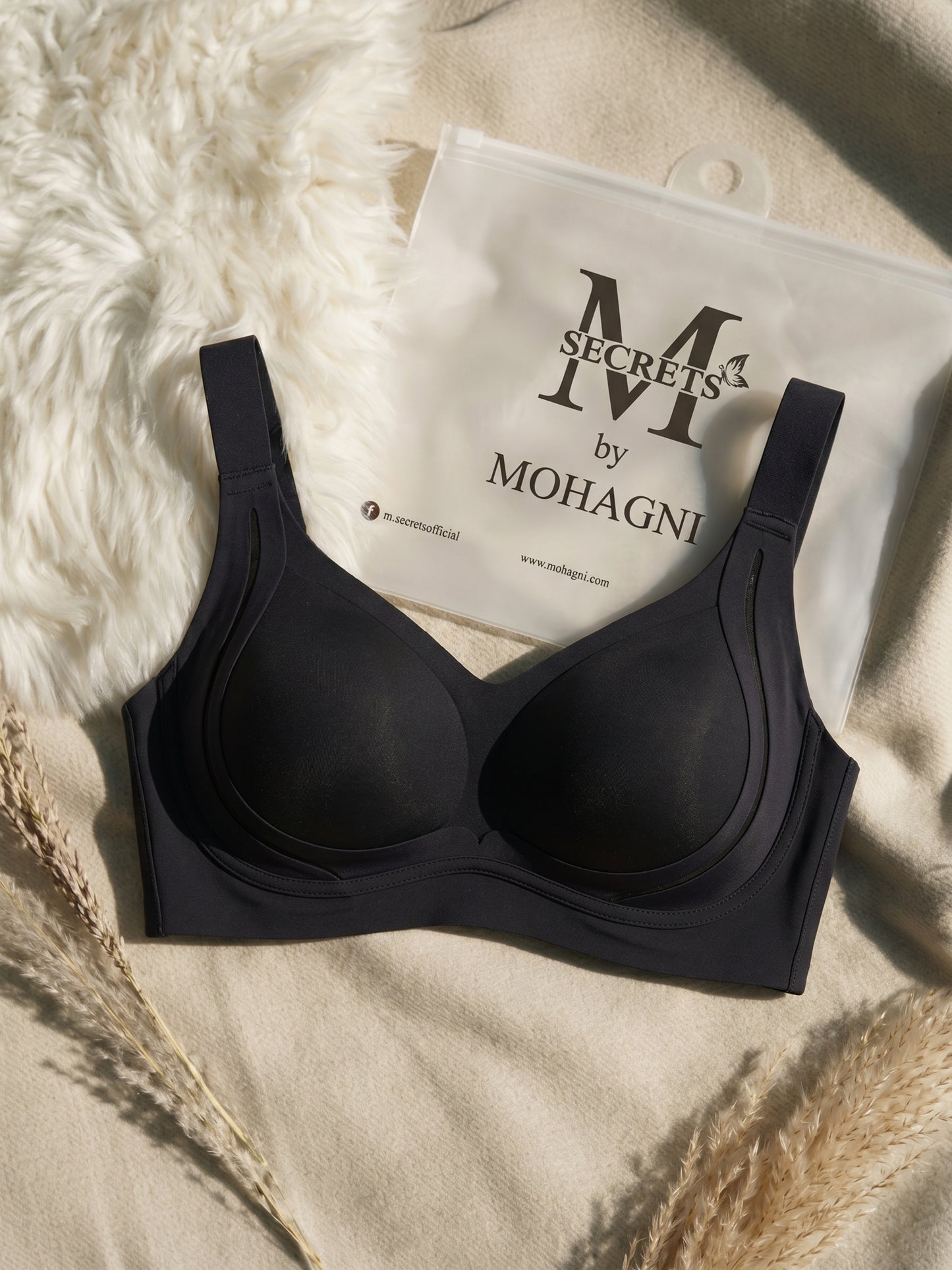 BR-99-SEAMLESS PADED SPORTS BRA