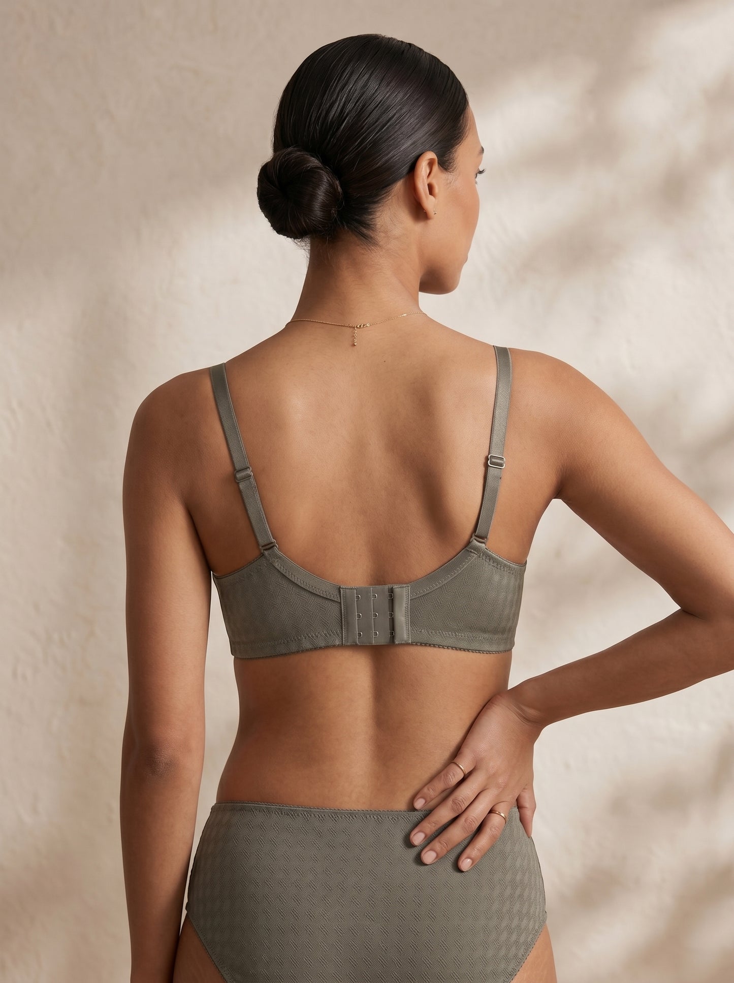 BR-30-2PC SET-SEAMLESS-PADED-WIRED-FULL COVERAGE