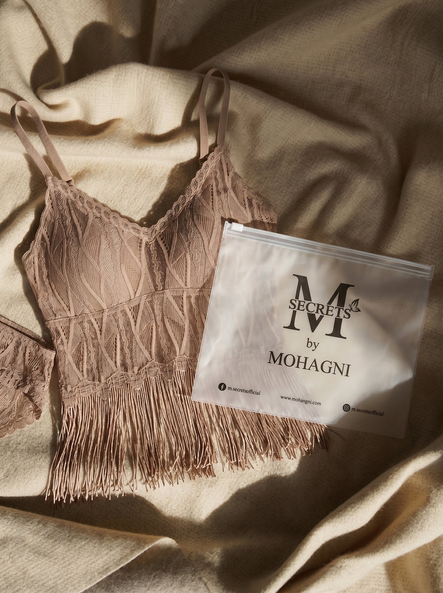 CS-14-CAMISOLE-LACE-THIN PADED-NON WIRED